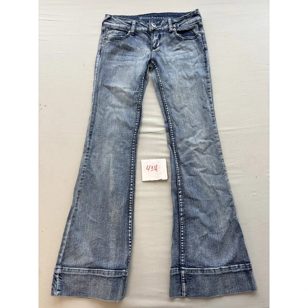 Blue Asphalt Women's Size 7 Regular Low Rise Flare Bootcut Jeans Denim Light